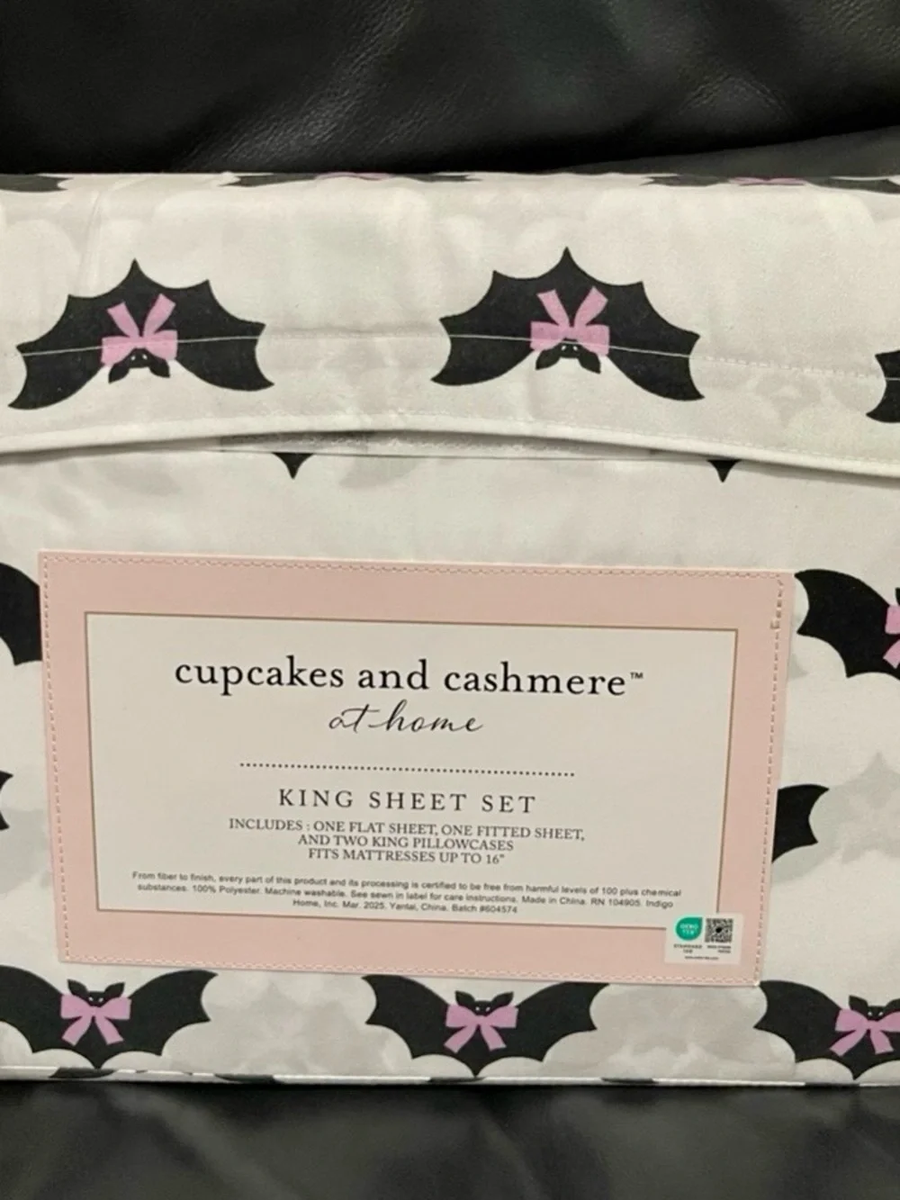 Halloween CUPCAKES & CASHMERE Bows And Bats King Sheet Set